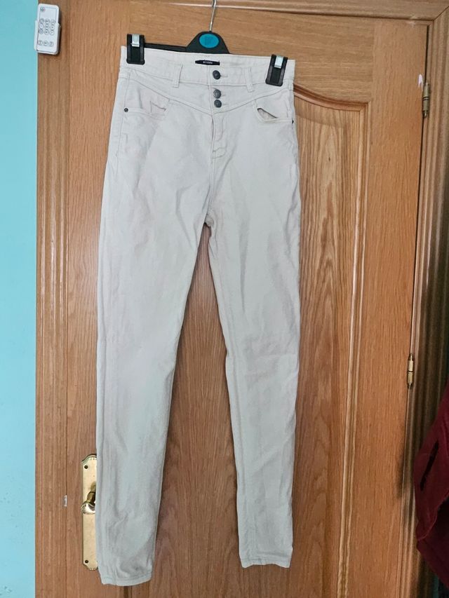 3 Pantalones Mujer XS/34/6 Bershka, Primark, C&A