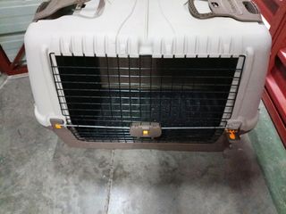 modelo Skudo Car 80 de Trixie. 100 cm x 60 cm x 65