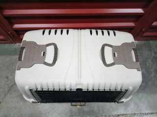 modelo Skudo Car 80 de Trixie. 100 cm x 60 cm x 65