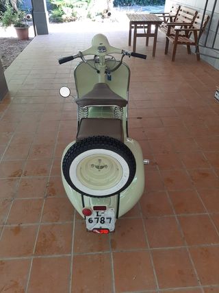 Vespa clásica  125N (1955)
