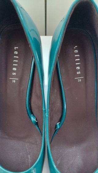 Tacones de charol talla 38