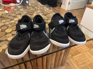 Zapatillas Nike niño - talla 27