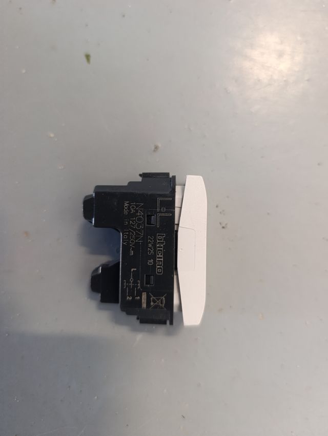 interruptores para persiana BTicino N4037N