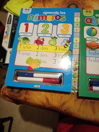 Aprende el abecedario y escribe los números.