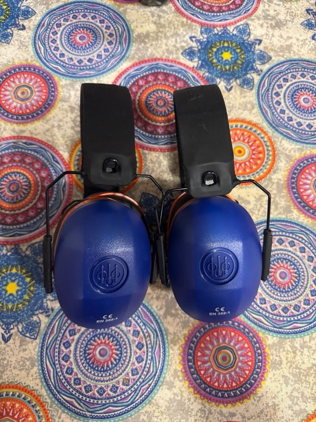 Cascos protección Beretta el precio es por unidad