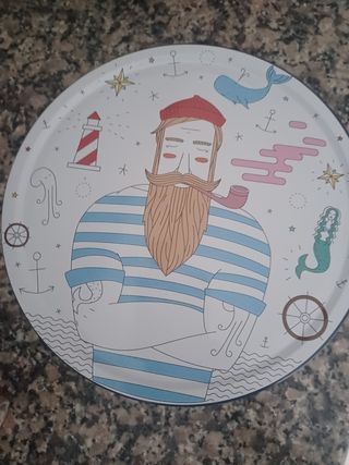 Caja metálica marinero