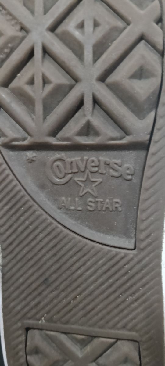 Converse All Star negras altas