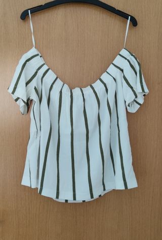 Blusa rayas hombros descubiertos