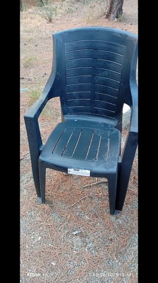 Silla jardín negra plástico