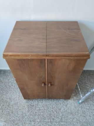 Máquina de coser Singer antigua