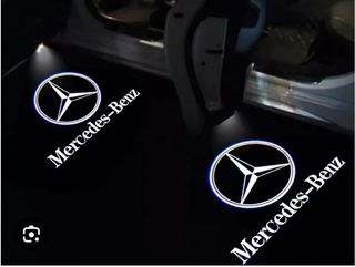 MERCEDES BENZ LUZ CORTESÍA LOGO MERCEDES