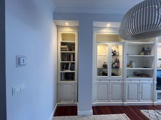 Librería-Vitrina blanca madera-cristal