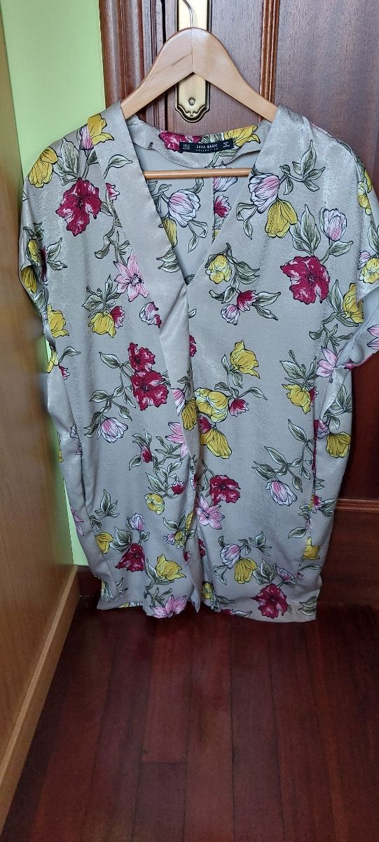 Vestido Zara floral