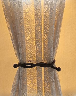 2 Sujeta Cortinas Metal marrón