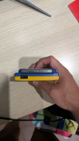 Game Boy Color Pikachu - Amarillo