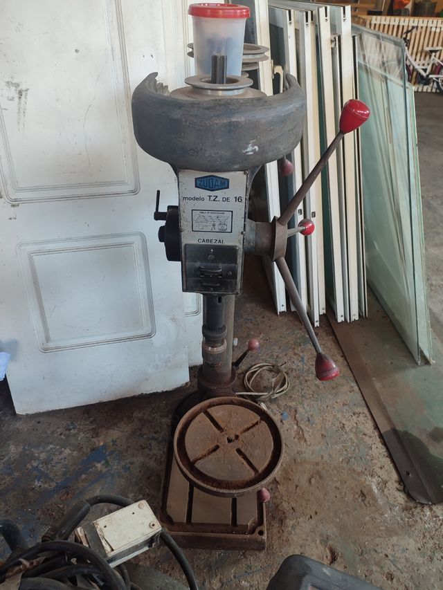 Máquina industrial antigua