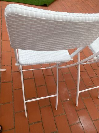 4 Sillas altas plegables blancas