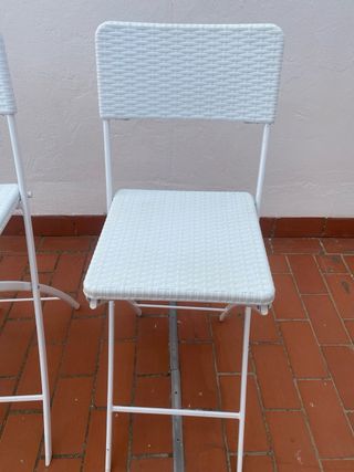 4 Sillas altas plegables blancas