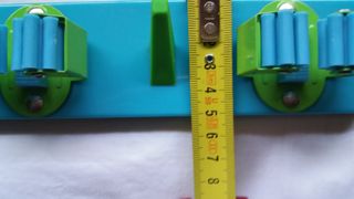 Colgador escobas, fregona y otros usos. 3+2