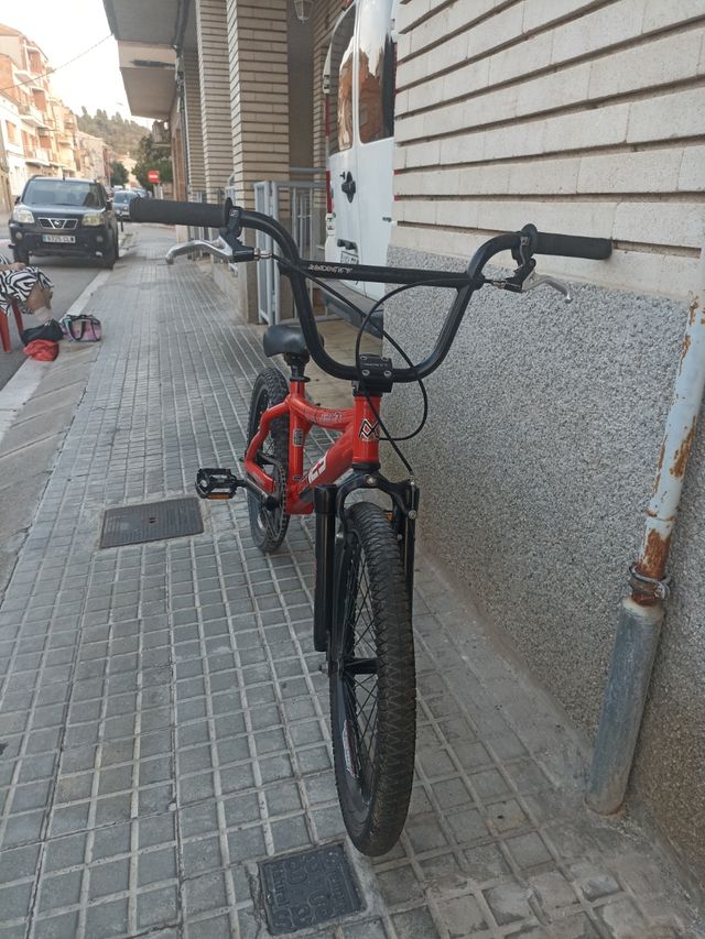 Bicicleta BMX Monty Track 129