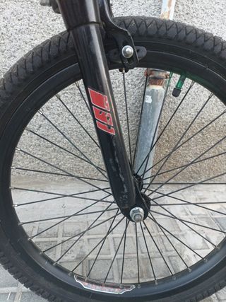 Bicicleta BMX Monty Track 129