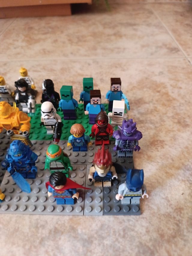 Lote de mini figuras de lego