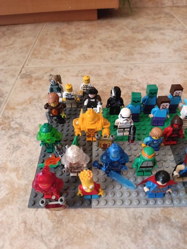 Lote de mini figuras de lego