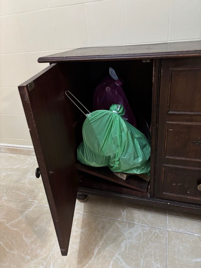 Mueble madera antiguo