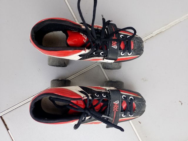 Patines 4 ruedas niño/a, talla 36