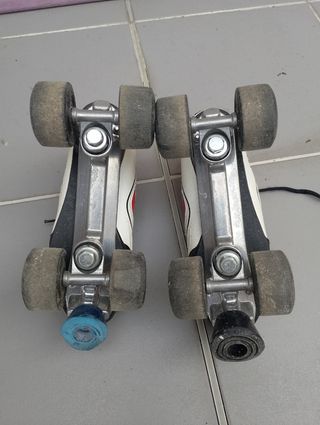 Patines 4 ruedas niño/a, talla 36