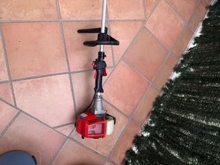 Desbrozadora  con motor Mitsubishi de 60cc