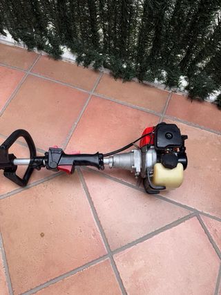Desbrozadora  con motor Mitsubishi de 60cc