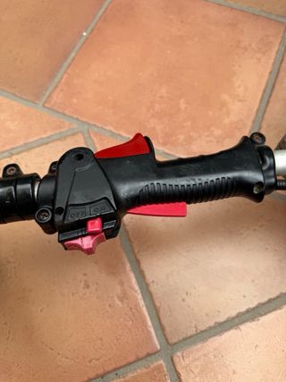 Desbrozadora  con motor Mitsubishi de 60cc