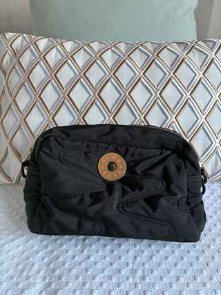 Bolso Bimba y Lola negro . Medidas: 20x14x7