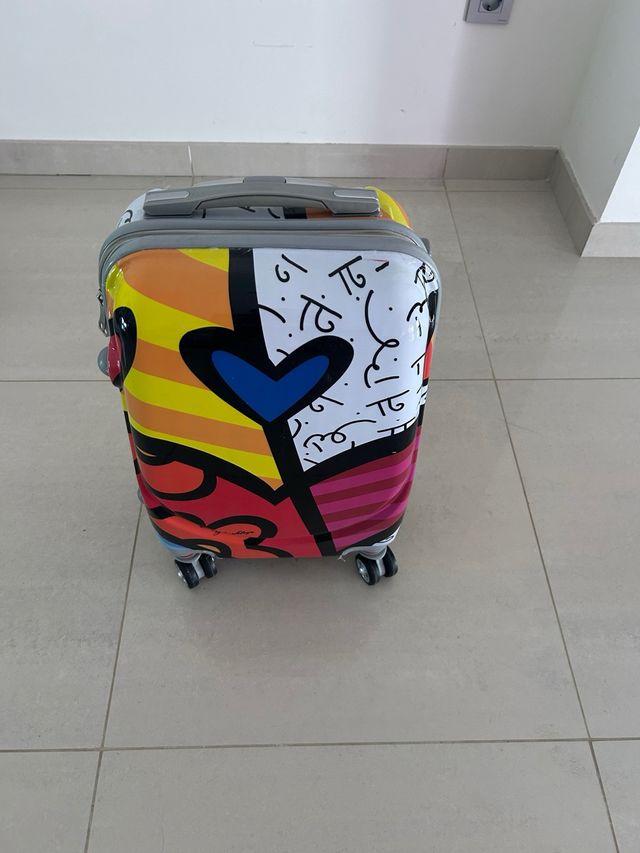 Maleta infantil multicolor 4 ruedas