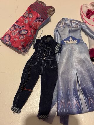 Ropa muñecas 