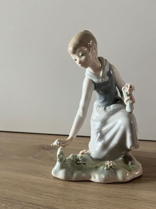 conjunto de figuras de porcelana Lladró y casades 
