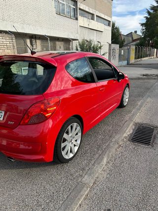 Peugeot 207 1.6 HDI GT