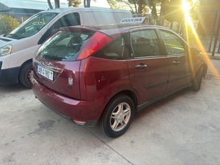 Ford Focus 1.6 100cv gasolina 