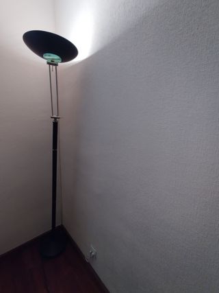Lampara de pie (venta en persona)