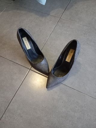 Zapatos TOP QUEENS grises