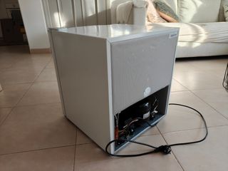 Mini nevera FrigeLux.