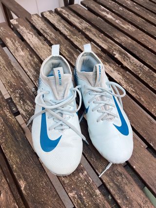 Botas fútbol Nike Air Zoom
talla 36.5