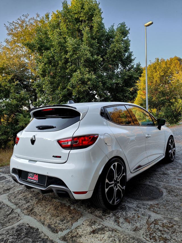 Renault Clio R.S Trophy EDC 220cv 