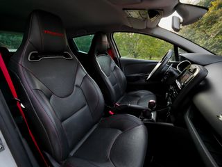 Renault Clio R.S Trophy EDC 220cv 