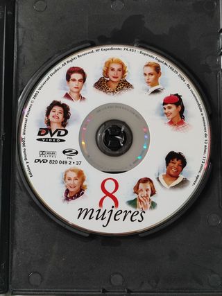 8 Mujeres DVD