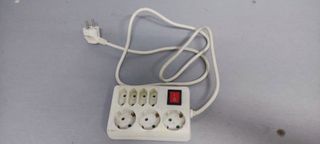 Regleta 7 enchufes con interruptor blanco