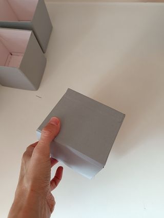 6 Cajas organizadoras IKEA grises/rosa