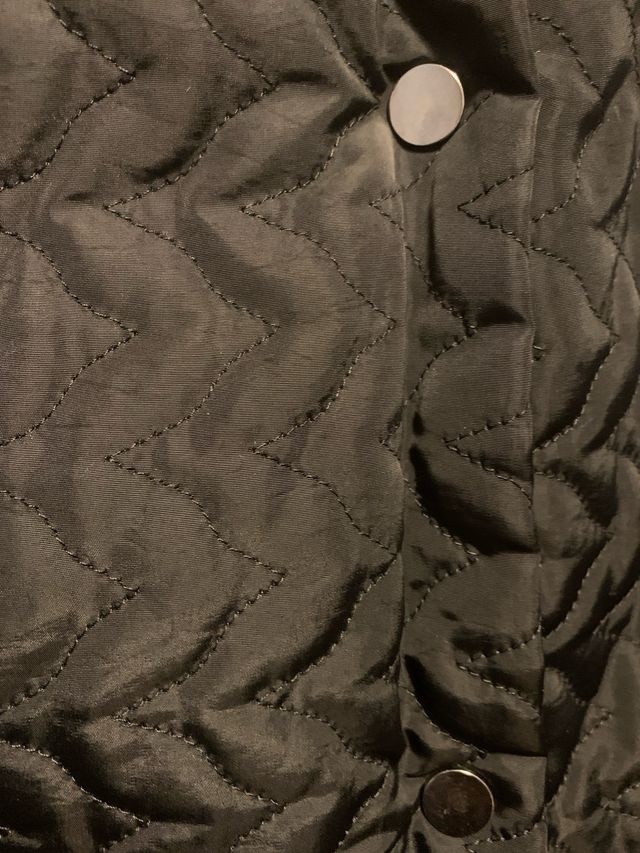 Abrigo Zara negro acolchado