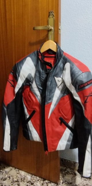 Chaqueta cuero moto DAINESE 
